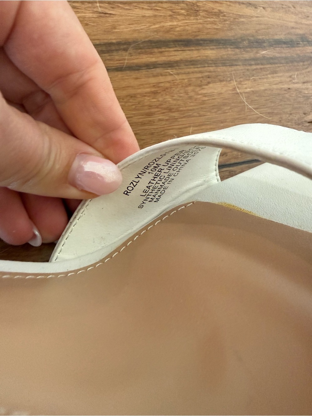 STEVE MADDEN
ROZLYN SANDAL WHITE LEATHER size 10 - Picture 14 of 14